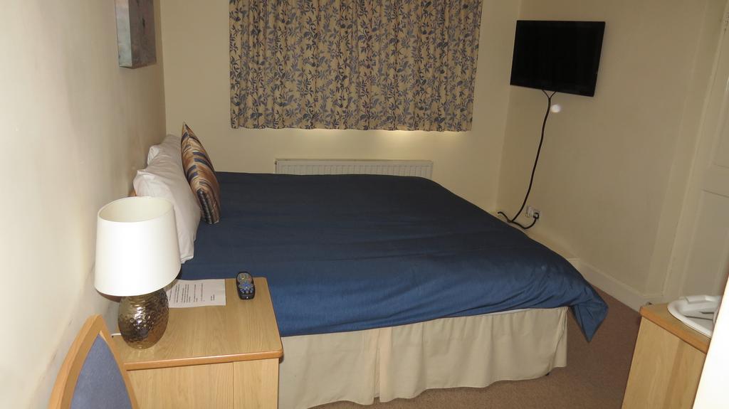 רומפורד Montrose Guest House מראה חיצוני תמונה