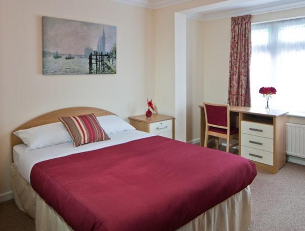 רומפורד Montrose Guest House מראה חיצוני תמונה